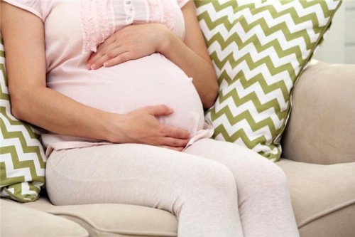 Ngứa vùng kín ở phụ nữ mang thai có thể do nhiều nguyên nhân